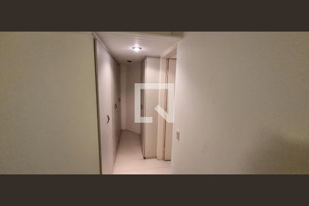 Essa suite é bem ampla e espaçosa com closet e um de apartamento à venda com 4 quartos, 160m² em Butantã, São Paulo