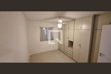 Essa suite é bem ampla e espaçosa com closet e um banheiro muito confortavel. de apartamento à venda com 4 quartos, 160m² em Butantã, São Paulo