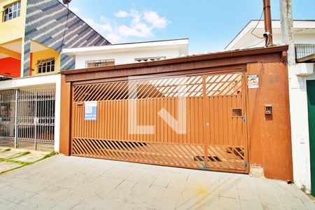 Casa para alugar com 143m², 3 quartos e 2 vagas Casa para alugar com 143m², 3 quartos e 2 vagasFachada