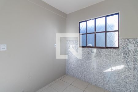 Cozinha  de casa para alugar com 2 quartos, 70m² em Santo Antônio, Porto Alegre