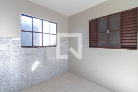 Cozinha  de casa para alugar com 2 quartos, 70m² em Santo Antônio, Porto Alegre