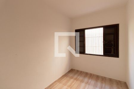 Quarto 1 de casa para alugar com 2 quartos, 120m² em Vila Nilo, São Paulo