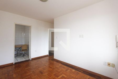 Sala de apartamento à venda com 2 quartos, 60m² em Petrópolis, Porto Alegre