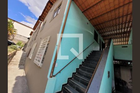 Apartamento à venda com 2 quartos, 40m² em California, Belo Horizonte