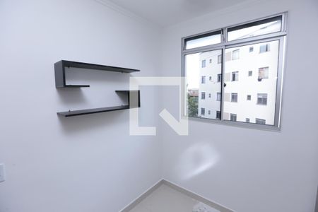 Quarto 1 de apartamento para alugar com 2 quartos, 50m² em California, Contagem