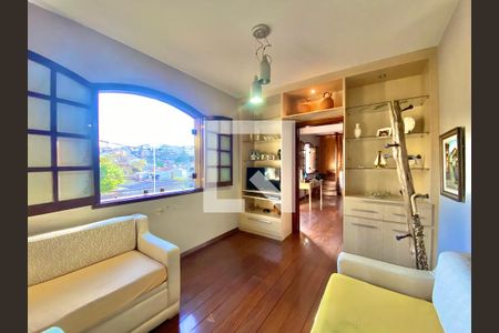 Casa à venda com 5 quartos, 367m² em Alto Caiçaras, Belo Horizonte