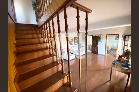 Casa à venda com 5 quartos, 367m² em Alto Caiçaras, Belo Horizonte