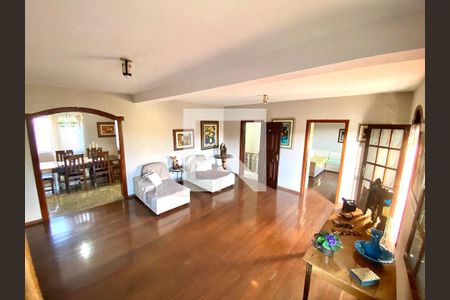 Casa à venda com 5 quartos, 367m² em Alto Caiçaras, Belo Horizonte