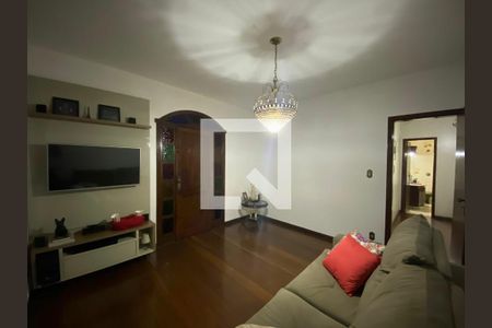 Casa à venda com 5 quartos, 314m² em Caiçara-Adelaide, Belo Horizonte