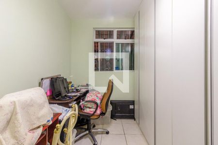 Apartamento à venda com 3 quartos, 128m² em Carlos Prates, Belo Horizonte