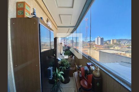 Apartamento à venda com 3 quartos, 127m² em Caiçaras, Belo Horizonte