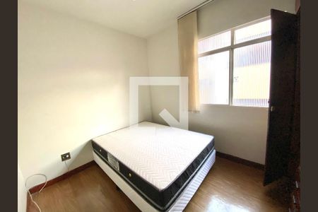 Apartamento à venda com 2 quartos, 53m² em João Pinheiro, Belo Horizonte