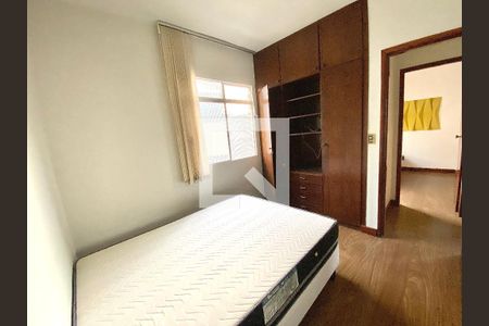 Apartamento à venda com 2 quartos, 53m² em João Pinheiro, Belo Horizonte