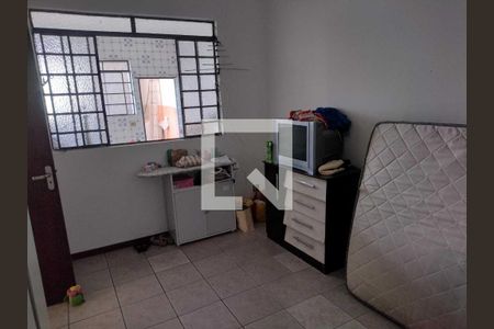 Casa à venda com 2 quartos, 224m² em Carlos Prates, Belo Horizonte