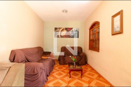 Casa à venda com 3 quartos, 392m² em Padre Eustáquio, Belo Horizonte