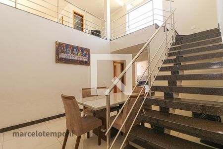Casa à venda com 3 quartos, 180m² em Caiçaras, Belo Horizonte