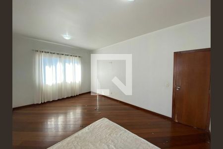 Casa para alugar com 5 quartos, 360m² em João Pinheiro, Belo Horizonte