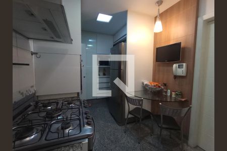 Apartamento para alugar com 165m², 2 quartos e 3 vagas