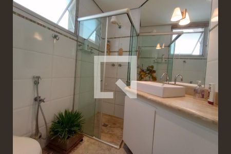 Apartamento para alugar com 165m², 2 quartos e 3 vagas