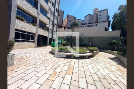Apartamento para alugar com 165m², 2 quartos e 3 vagas