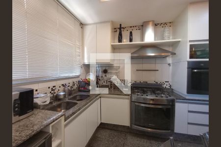 Apartamento para alugar com 165m², 2 quartos e 3 vagas