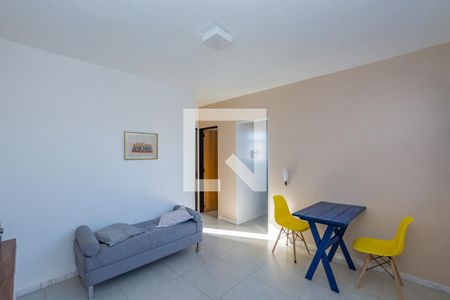 Sala de apartamento à venda com 2 quartos, 43m² em Caiçaras, Belo Horizonte