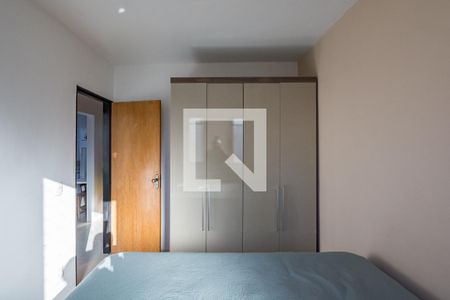 Quarto 1 de apartamento à venda com 2 quartos, 43m² em Caiçaras, Belo Horizonte