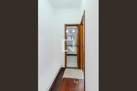 Corredor de apartamento à venda com 2 quartos, 56m² em Alto Caiçaras, Belo Horizonte