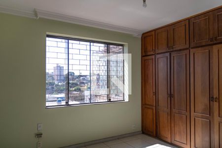 Suíte de casa para alugar com 4 quartos, 155m² em João Pinheiro, Belo Horizonte