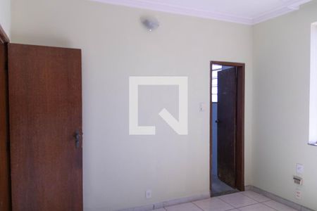 Suíte de casa para alugar com 4 quartos, 155m² em João Pinheiro, Belo Horizonte