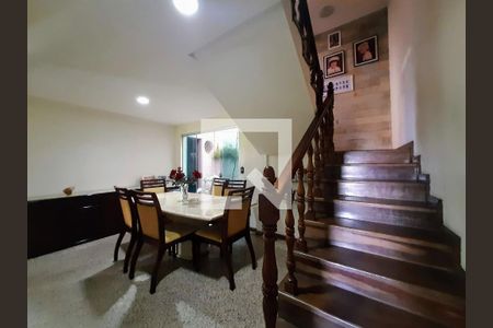 Casa à venda com 6 quartos, 300m² em Carlos Prates, Belo Horizonte