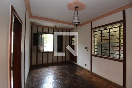 Casa à venda com 3 quartos, 230m² em Padre Eustáquio, Belo Horizonte