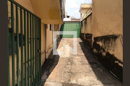 Casa para alugar com 3 quartos, 270m² em Carlos Prates, Belo Horizonte