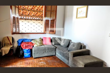 Casa à venda com 3 quartos, 191m² em Carlos Prates, Belo Horizonte