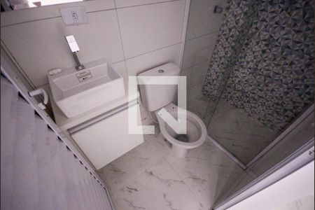 Banheiro de kitnet/studio para alugar com 1 quarto, 20m² em Aclimação, São Paulo