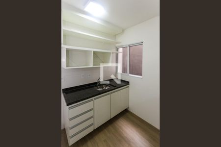 Cozinha de kitnet/studio à venda com 1 quarto, 24m² em Jardim Independência, São Paulo