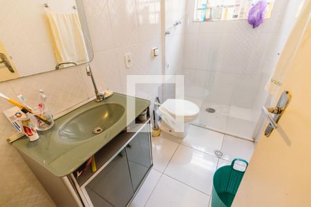 Banheiro da Suíte 1 de casa à venda com 3 quartos, 270m² em Vila Ipojuca, São Paulo