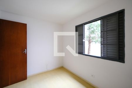 Quarto 2 de apartamento para alugar com 2 quartos, 50m² em Guaíra, Curitiba