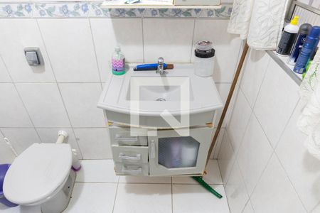 Casa à venda com 225m², 5 quartos e 1 vaga Casa à venda com 225m², 5 quartos e 1 vagaBanheiro