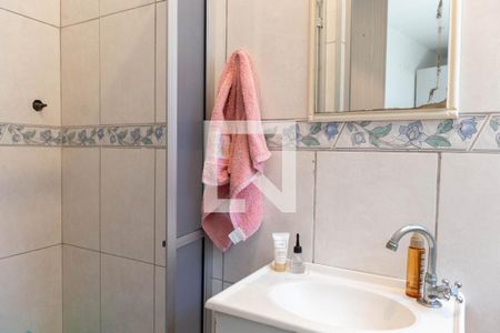 Casa à venda com 225m², 5 quartos e 1 vaga Casa à venda com 225m², 5 quartos e 1 vagaBanheiro Suite 1