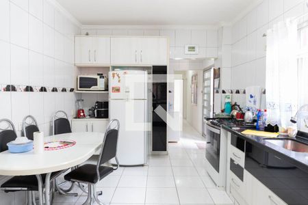 Casa à venda com 225m², 5 quartos e 1 vaga Casa à venda com 225m², 5 quartos e 1 vagaCozinha