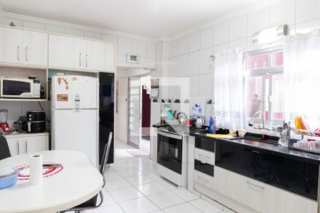 Casa à venda com 225m², 5 quartos e 1 vaga Casa à venda com 225m², 5 quartos e 1 vagaCozinha