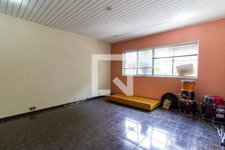 Sala de casa à venda com 4 quartos, 300m² em Vila Anglo Brasileira, São Paulo