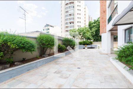 Apartamento à venda com 188m², 4 quartos e 3 vagas Apartamento à venda com 188m², 4 quartos e 3 vagasÁrea comum do condomínio