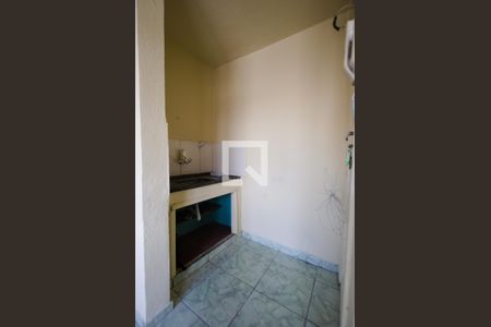 Cozinha de kitnet/studio para alugar com 1 quarto, 31m² em Liberdade, São Paulo