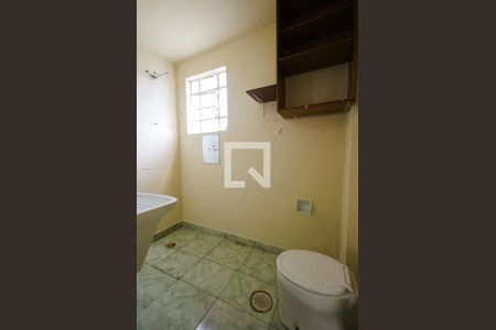 Banheiro de kitnet/studio para alugar com 1 quarto, 31m² em Liberdade, São Paulo