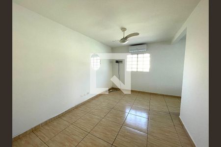 Sala de casa para alugar com 2 quartos, 70m² em Vila Anglo Brasileira, São Paulo
