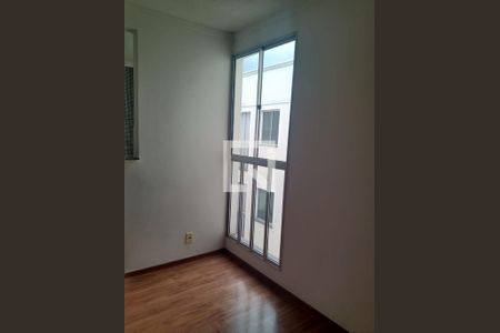 Apartamento à venda com 2 quartos, 48m² em Califórnia, Contagem