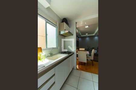 Cozinha de apartamento à venda com 2 quartos, 44m² em Estância Velha, Canoas