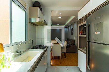 Cozinha de apartamento à venda com 2 quartos, 44m² em Estância Velha, Canoas